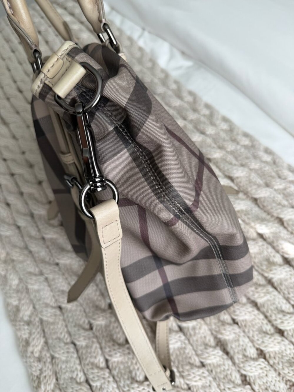 Burberry Smoke Check Northfield Bag & Matching Penrose Wallet Set - Picture 4 of 11